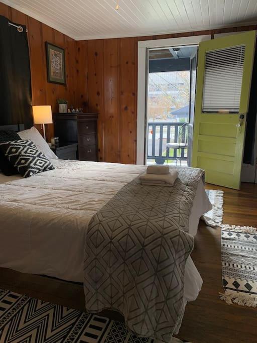 Cajun Stays - Studio Garfield - Pet Friendly Lafayette Zewnętrze zdjęcie