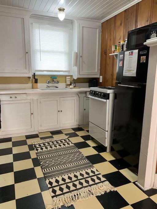 Cajun Stays - Studio Garfield - Pet Friendly Lafayette Zewnętrze zdjęcie